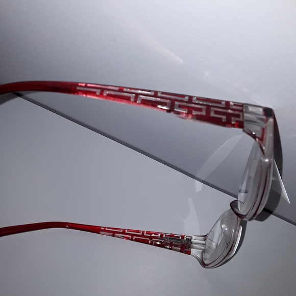 Red readers +7.00 - Picture 2 of 2